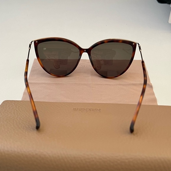 Pre Loved - Picture 4 of 4